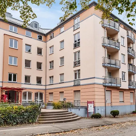 Edler Wohnraum Schwanenteich-Oase Mit Balkon, Kaffeevollautomat, Lift & Parkplatz Apartment Zwickau Exterior photo