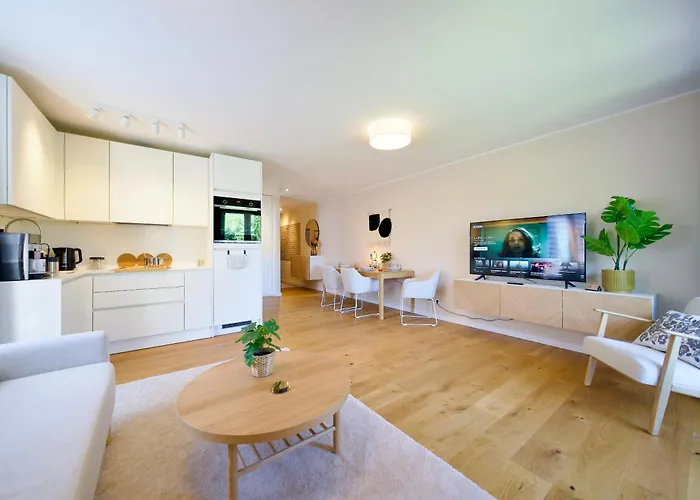 Edler Wohnraum Schwanenteich-Oase Mit Balkon, Kaffeevollautomat, Lift & Parkplatz