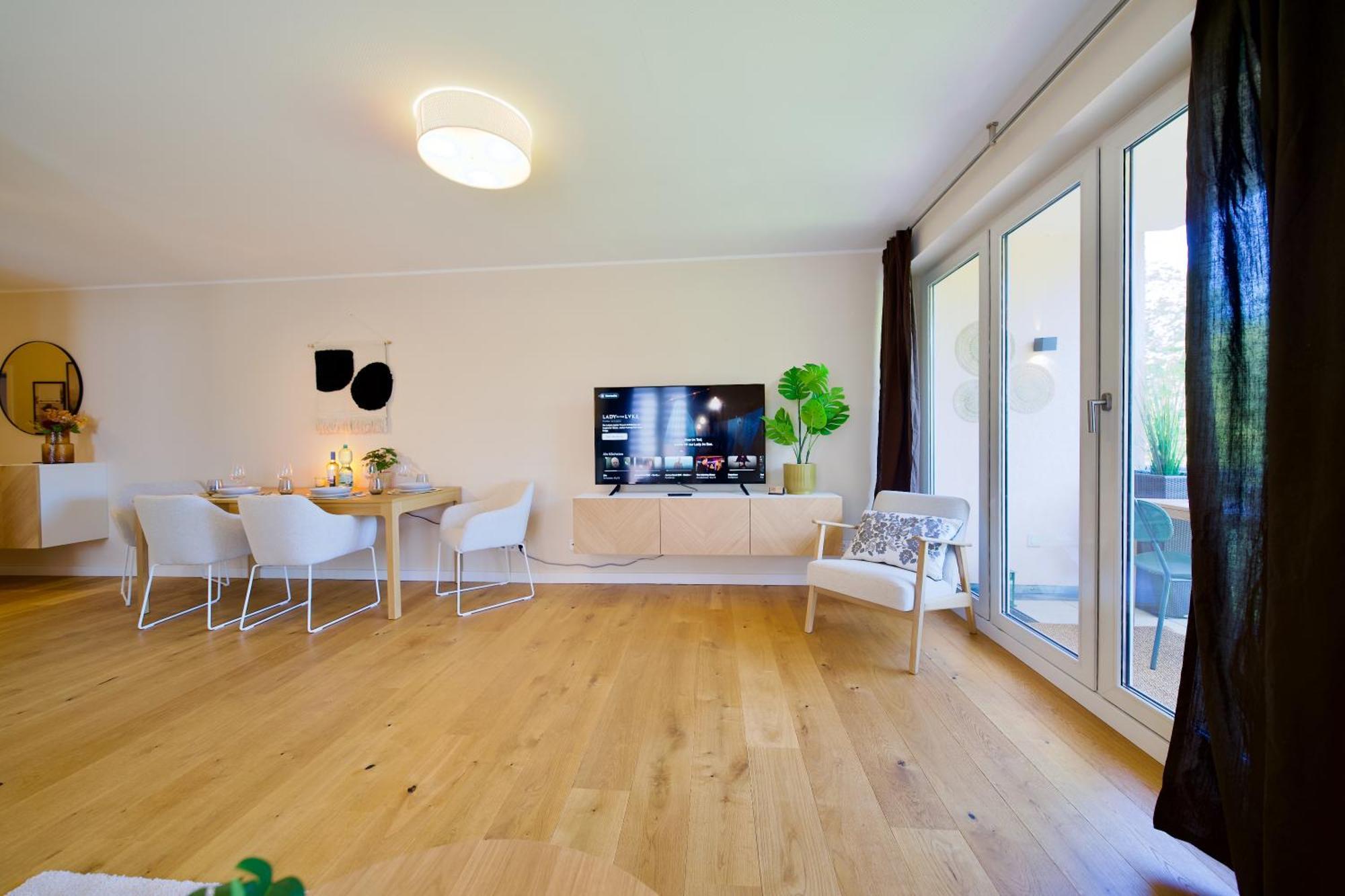 Edler Wohnraum Schwanenteich-oase Mit Balkon, Kaffeevollautomat, Lift & Parkplatz Apartment *