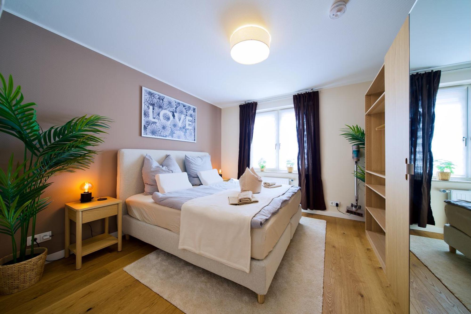 Apartment Edler Wohnraum Schwanenteich-oase Mit Balkon, Kaffeevollautomat, Lift & Parkplatz Zwickau